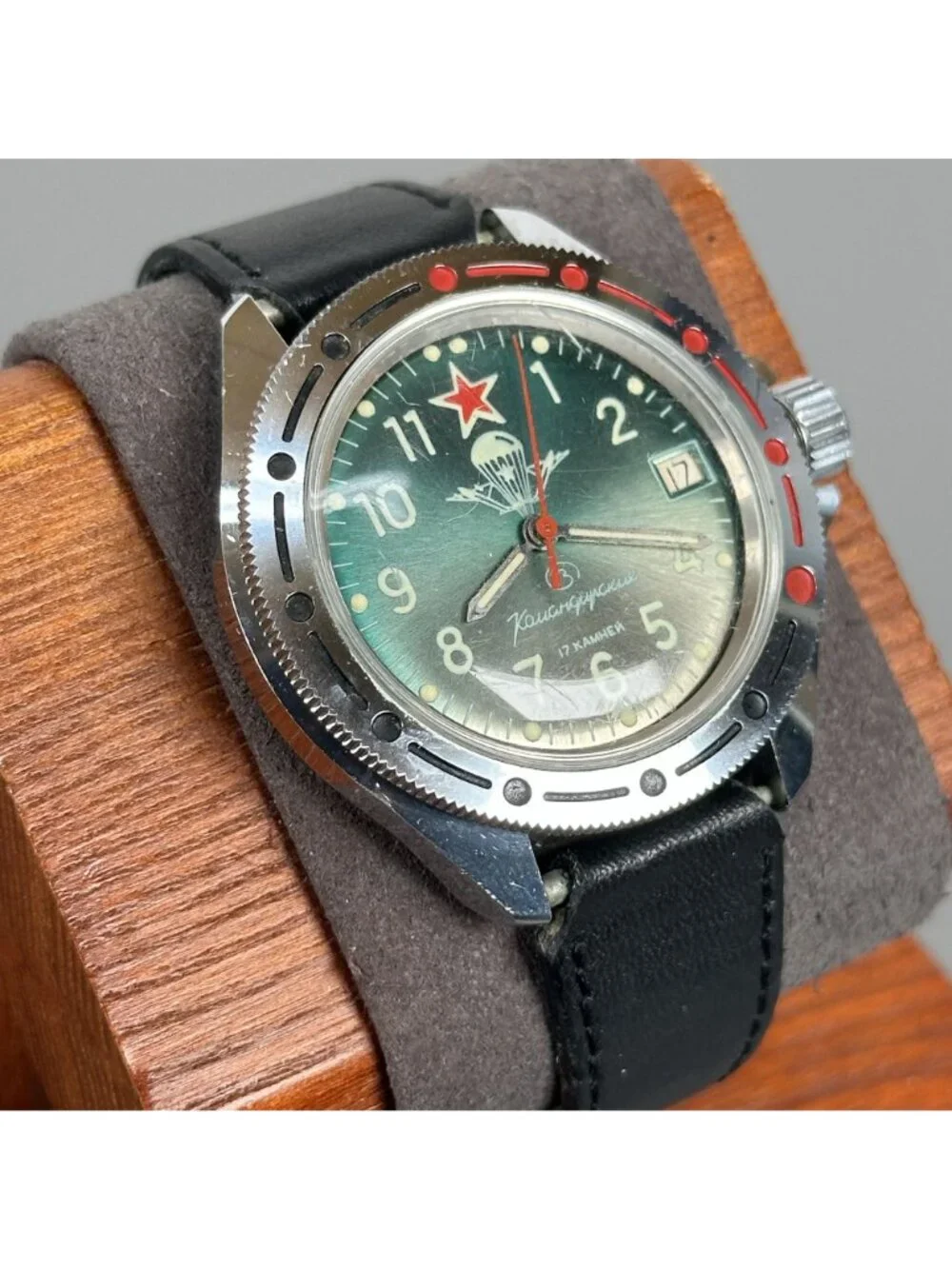Vintage Vostok Komandirskie Paratrooper Watch Green Dial Mechanical 17 Jewels